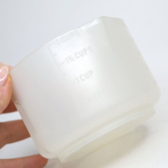 Vintage KRAFT Miracle Whip 2-Cup Plastic Measuring Cup with Pour Spout - Picture 7 of 11